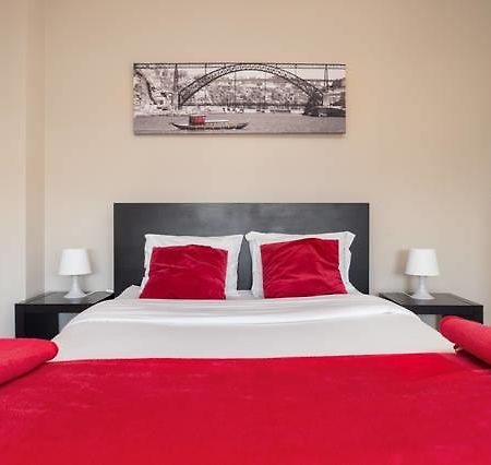 Low Cost Tourist Apartments - Casa Da Musica ปอร์โต ห้อง รูปภาพ