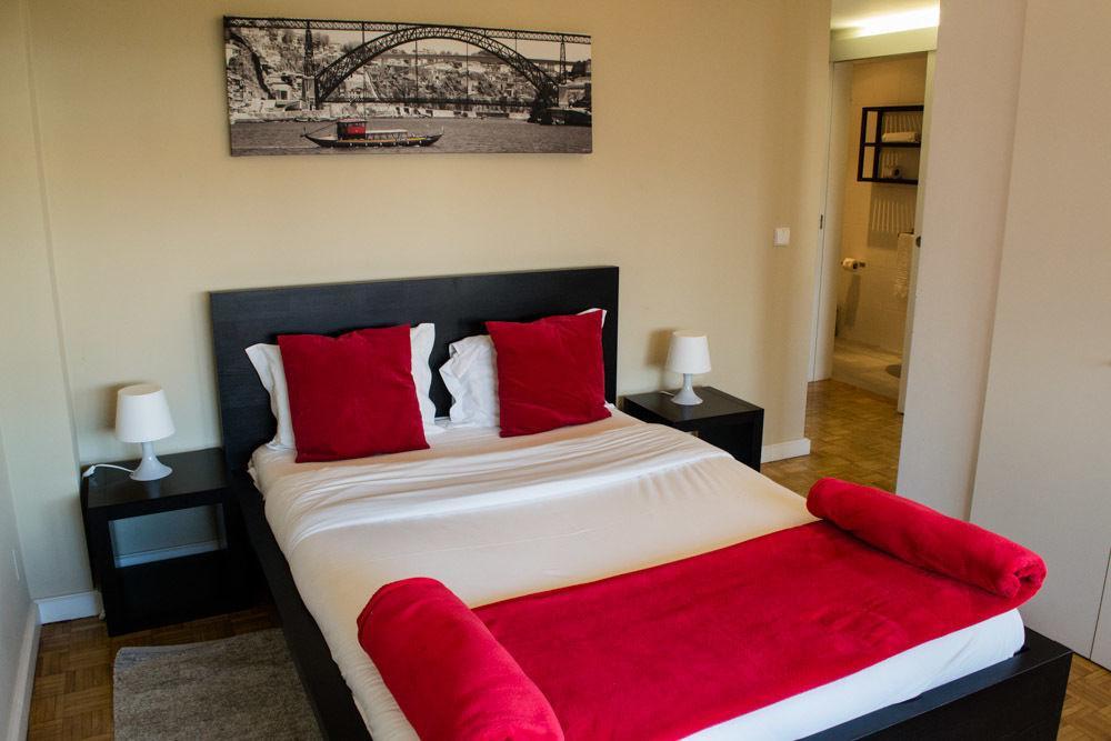 Low Cost Tourist Apartments - Casa Da Musica ปอร์โต ภายนอก รูปภาพ