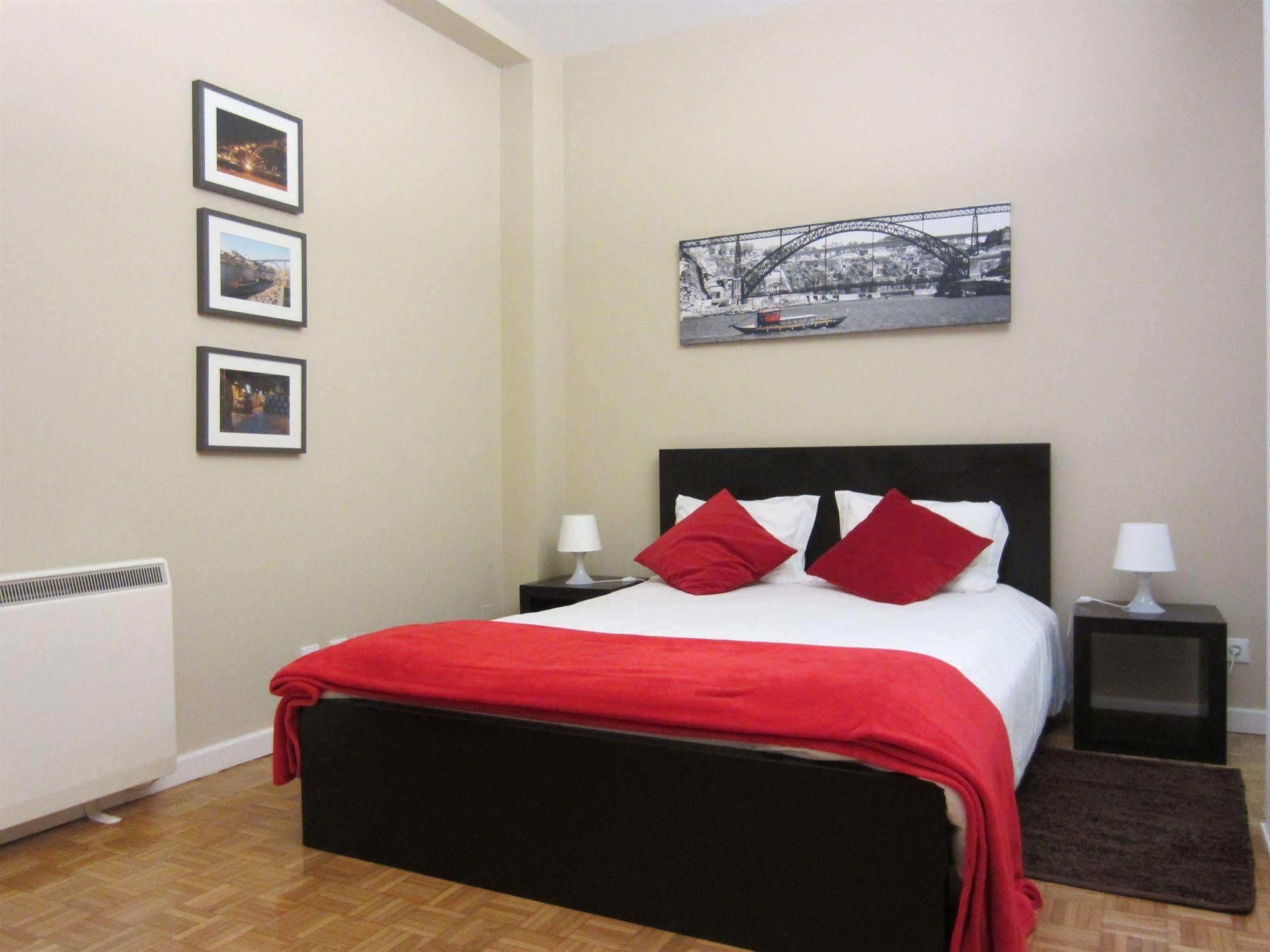 Low Cost Tourist Apartments - Casa Da Musica ปอร์โต ภายนอก รูปภาพ